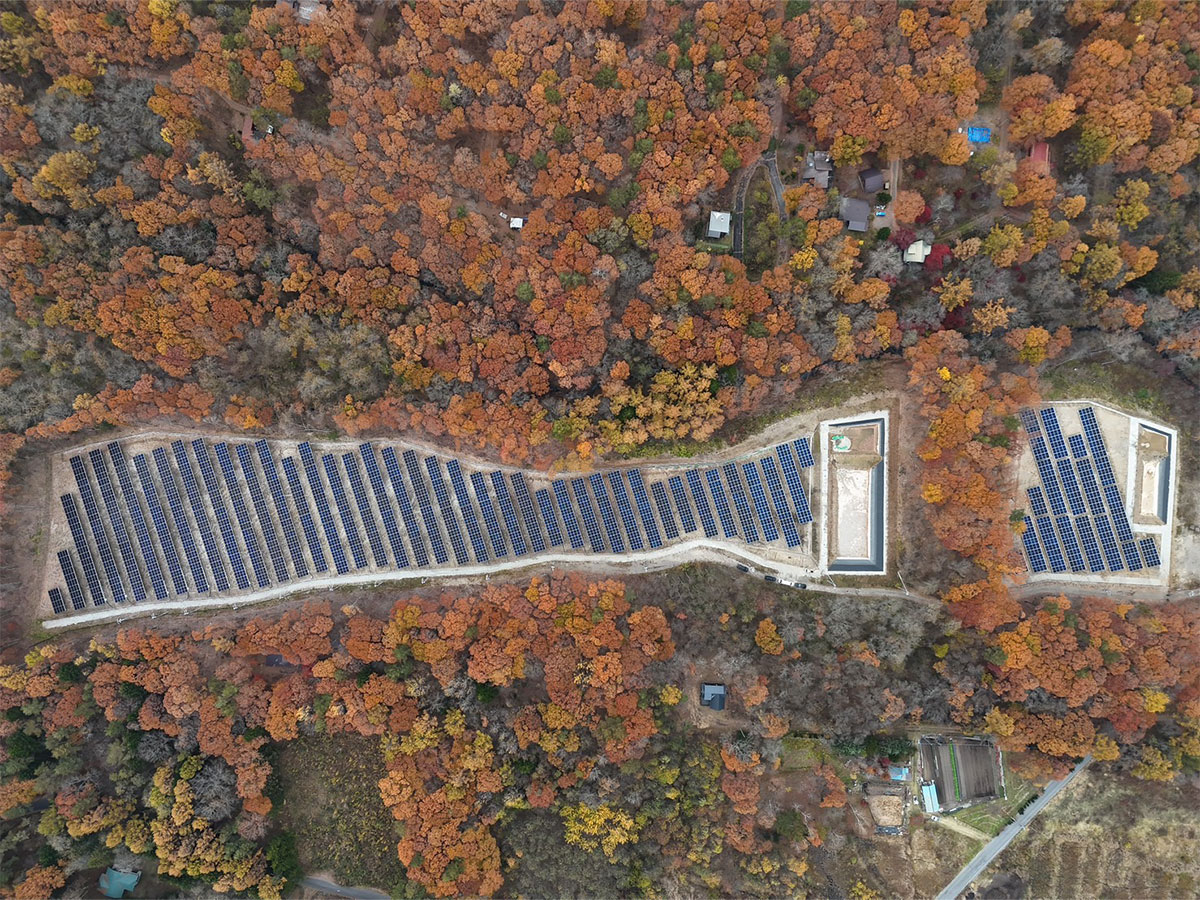群馬県吾妻郡嬬恋村太陽光発電所 A区