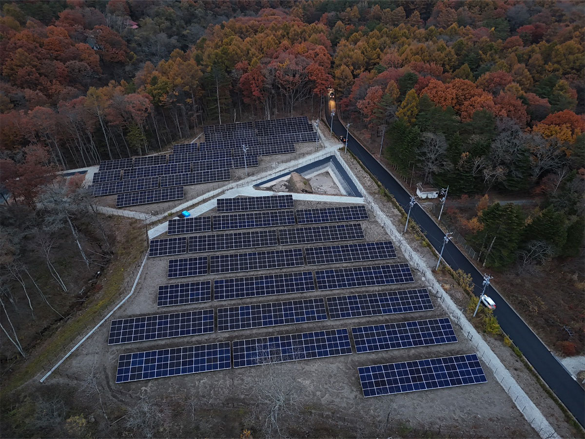 群馬県吾妻郡嬬恋村太陽光発電所 B区